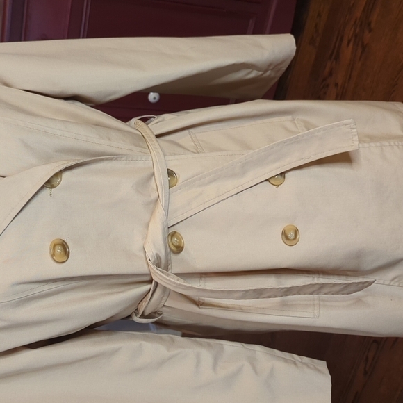 Vintage Sears classic tan belted double breasted Belted trench coat Sz 8 - Picture 2 of 12